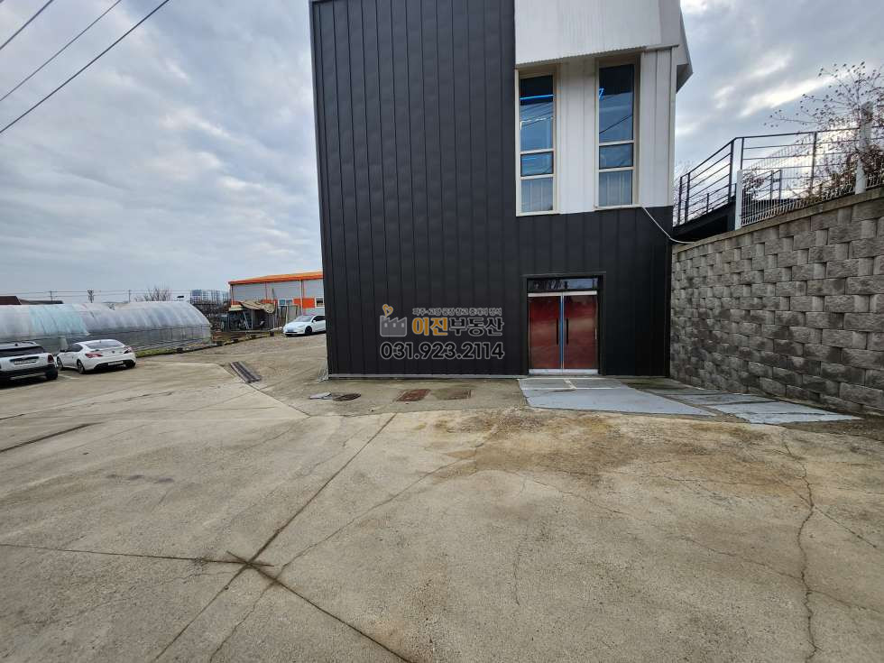 경기 파주시 서패동 파주 서패동 식당 임대 71평 심학산 먹자골목 한적한 입지 세련된 건물 월세 매물번호 10786 사진 3